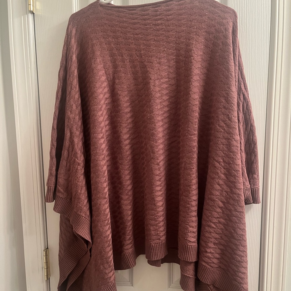 Lululemon poncho